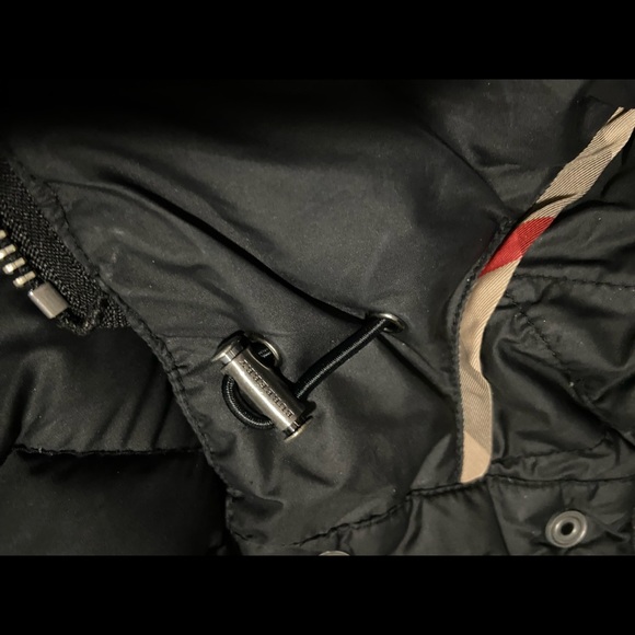 Burberry Puffer Coat - Picture 6 of 6